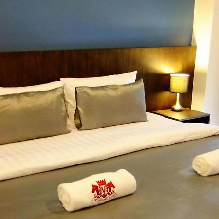 Chada Veranda Hotel Хон Каен Экстерьер фото
